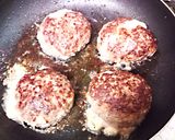 子供も大好き！チーズキノコハンバーグ♪作り方6写真