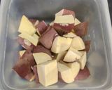 さつまいもと豚肉の甘辛炒め作り方1写真