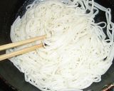 イカの塩辛deうどんのペペロンチーノ♪作り方3写真