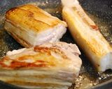 豚バラ肉とお大根の甘辛煮♪スープもね☆作り方1写真
