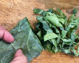 【食材使い切り】春キャベツ外葉のキンピラ作り方3写真