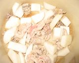 ★聖護院大根と豚肉の煮物★作り方3写真