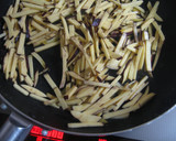 豚肉とさつまいものオイスター炒め作り方5写真