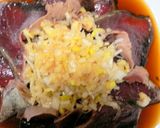 鰹のタタキ～シャキシャキ薬味盛り～作り方3写真