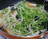 豆苗・もやし炒め作り方2写真