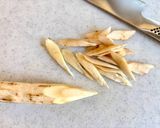 旨ジュワ〜ごぼうと人参の生姜ツナマヨ和え作り方1写真