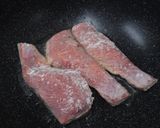 鮭のムニエル　アボカドソース添え作り方3写真