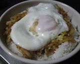 簡単朝ごはん：目玉焼き丼作り方4写真