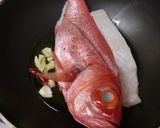 金目鯛のアクアパッツァ【簡単★素材の味】作り方3写真