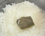 手軽に豪華🍣サーモン寿司おにぎり✨🤗作り方2写真