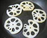 さつまいもとれんこんのバター醤油炒め♪作り方2写真