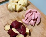さつま芋とじゃが芋de満腹満足お味噌汁作り方1写真