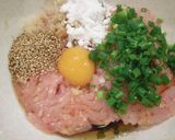 白菜たっぷり★ふわふわ鶏団子鍋~☆作り方2写真
