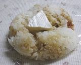 チーズINオカカおにぎり作り方2写真