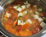 野菜たっぷり！人参とトマトと豆腐の味噌汁作り方5写真