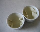 餃子の皮でチーズトマトカップ☆作り方1写真