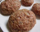 玉ねぎと目玉焼きのハンバーグタワー作り方3写真