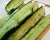 白いご飯のお供！きゅうりの旨辛ソース煮作り方1写真