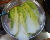 鶏挽肉のハクサイロール・ゆずあんかけ作り方1写真