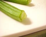 鶏とオクラの梅煮作り方2写真