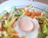 冷蔵庫整理★　千切り野菜の巣ごもり卵作り方6写真