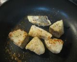 仕上げはパン粉?!エビと鱈のトマト煮☆作り方6写真