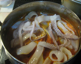 仕上げはパン粉？！エビと鱈のトマト煮☆作り方8写真
