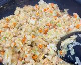#キャベツとニンニク醤油の彩り炒飯作り方6写真