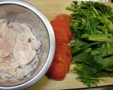 鶏とトマトのさっぱりレンジ蒸し作り方1写真