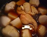 鶏皮でコク味ＵＰ☆里芋の煮こっろがし作り方3写真