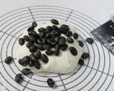 まるで豆大福？白玉生地で餡入り黒豆パン作り方2写真