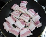 豚バラブロックと大根のにんにく煮作り方2写真
