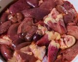 鶏レバーと手羽元の甘辛煮♡ゆで卵入り作り方1写真