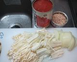 ツナとエノキのトマト豆乳パスタ作り方1写真
