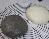 黒豆＆黒ゴマクリームのメッシュパン☆作り方3写真