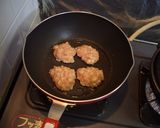 鍋に！お弁当に！　☆鶏肉だんご☆作り方3写真
