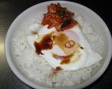簡単朝ごはん：韓国風目玉焼き丼作り方1写真