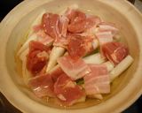 白菜と鶏肉の牛乳鍋作り方2写真