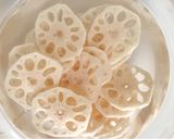 もう一品♪れんこんの味噌マヨチーズ焼き作り方1写真