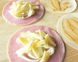 ❤　餃子の皮のまん丸ハムチーズサンド　❤作り方3写真
