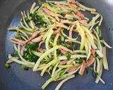 大根の皮と葉でエコ料理☆ナンプラー炒め作り方3写真