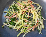 大根の皮と葉でエコ料理☆ナンプラー炒め作り方3写真