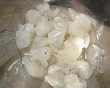 炒めてカンタン☆香りの海老ピラフ作り方1写真