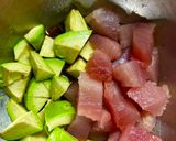 マグロとアボカドのポキ。簡単調味。作り方3写真