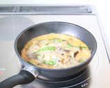 旨味ある【絹さやと干し椎茸の卵とじ】作り方3写真