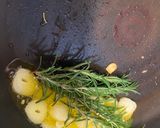 新じゃがいもと鶏肉のローズマリーソテー作り方4写真