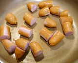 簡単！シャウエッセンと夏野菜の中華炒め作り方3写真