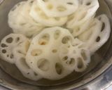 豚こまとれんこんの甘辛炒め🌶️作り方1写真