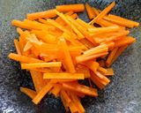 春キャベツと豚ひき肉のピリ辛味噌󠄀炒め作り方1写真