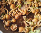簡単おかず🍚なめこと卵のふわとろ炒め✨️作り方5写真